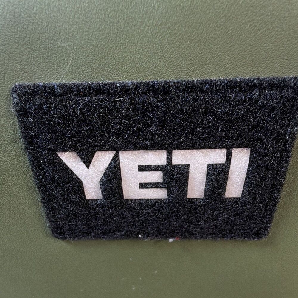YETI Daytrip Soft-Sided Cooler Bag 6L - Picture 8 of 15